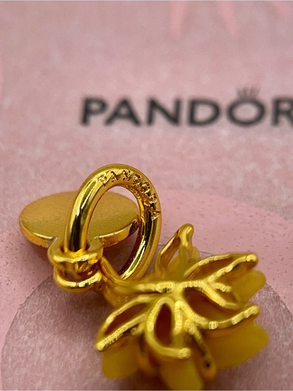 Pandora Disney Tangled Rapunzel Sundrop Flower Glow In The Dark Dangle Charm